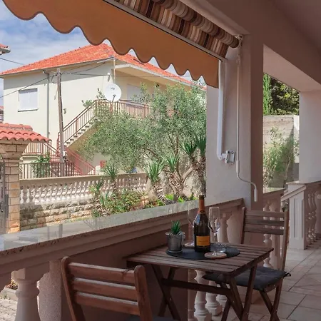 Apartment Primitivo Zadar