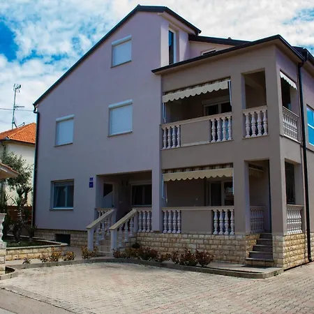 Apartment Primitivo Zadar